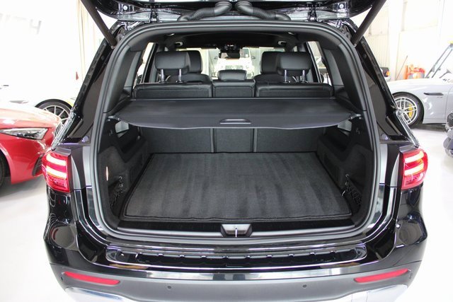 Used 2024 Mercedes-Benz GLB 250 4MATIC w/ Exclusive Package image 31