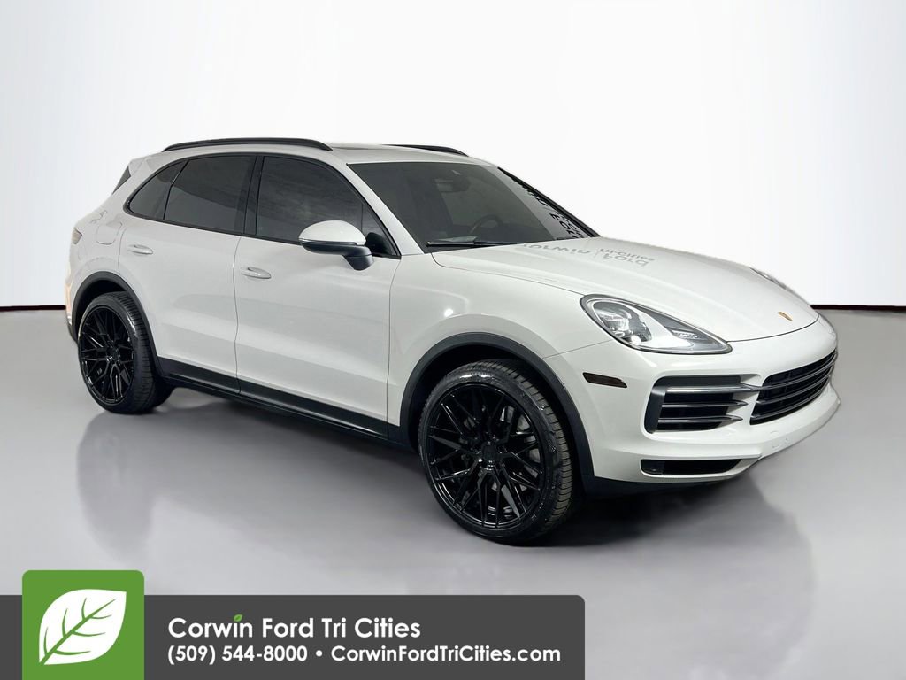 Used 2021 Porsche Cayenne S image 1