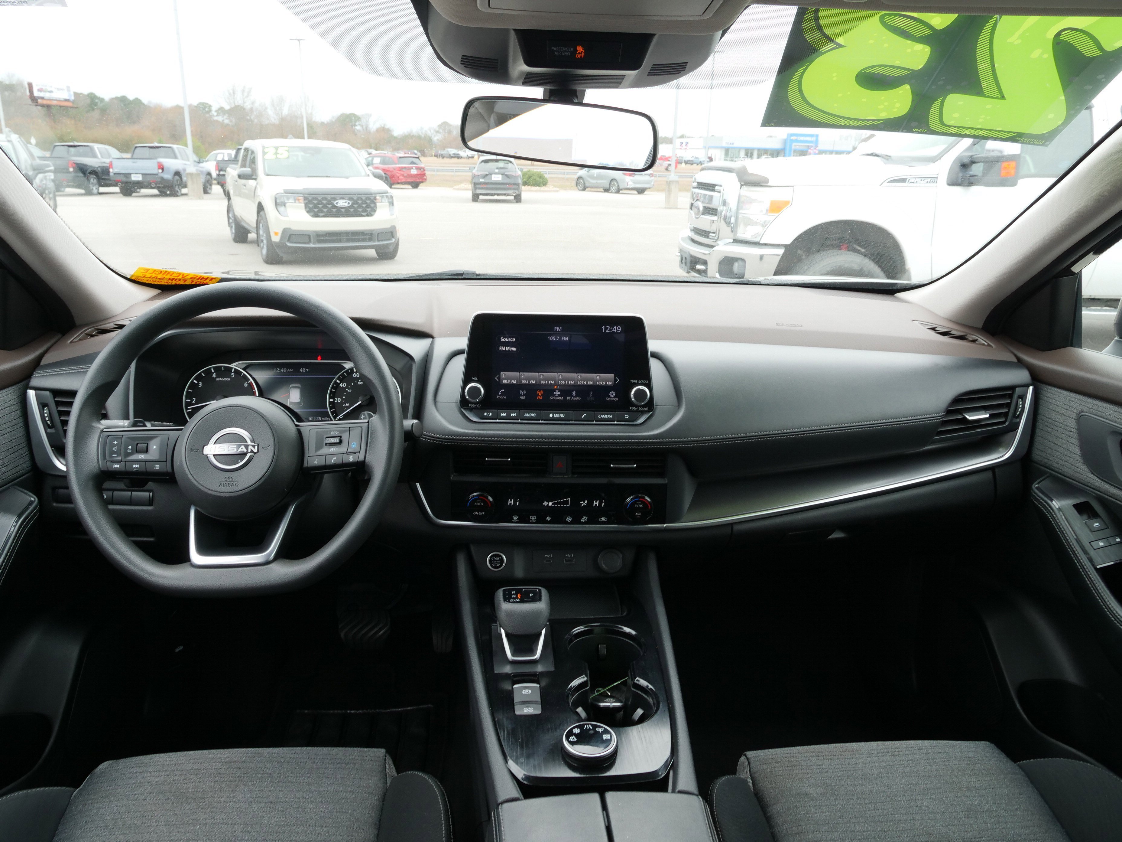 Used 2023 Nissan Rogue SV image 19