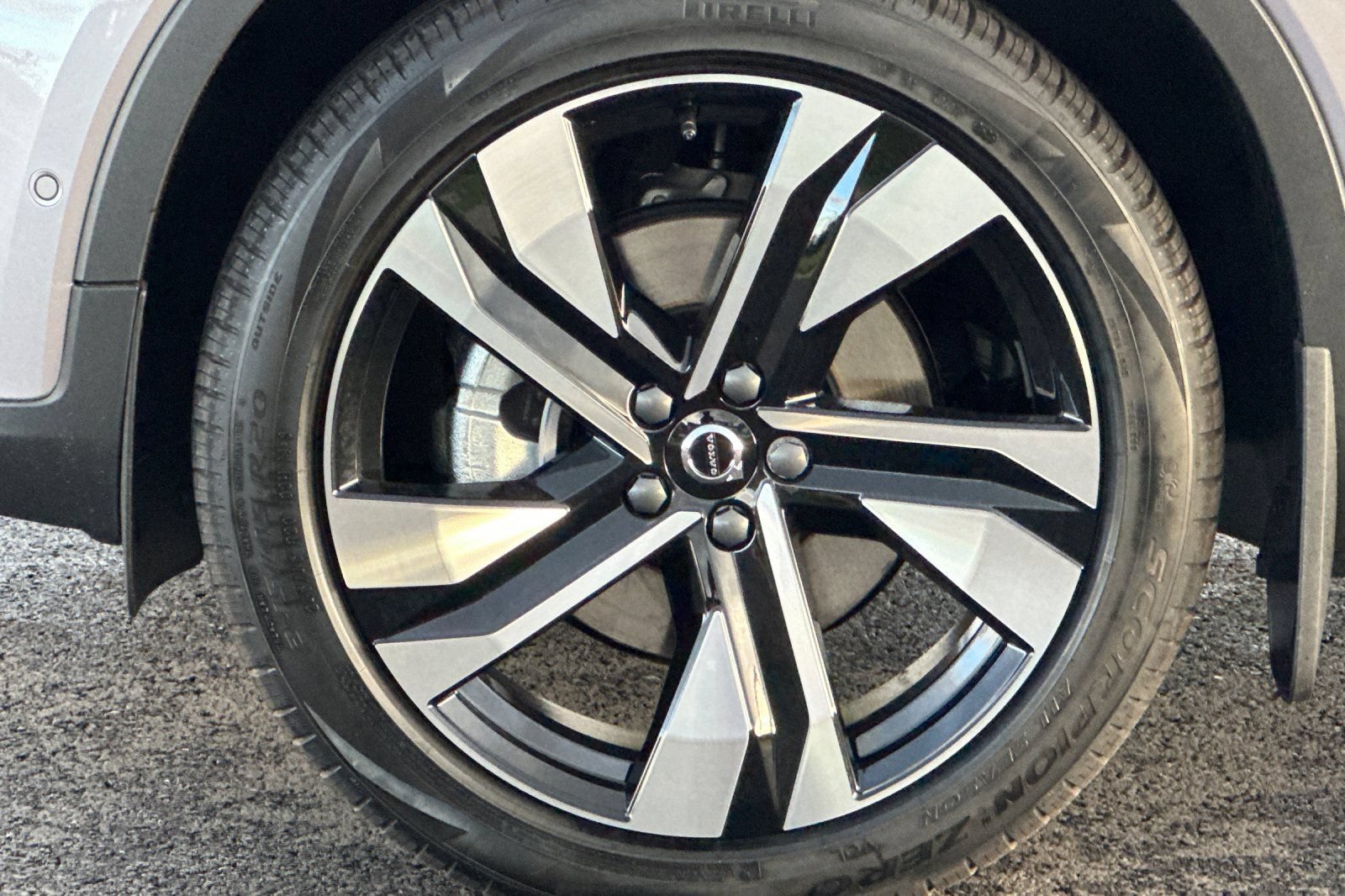 Used 2026 Volvo XC40 B5 Ultra w/ Protection Package Premier AWD/4WD image 24