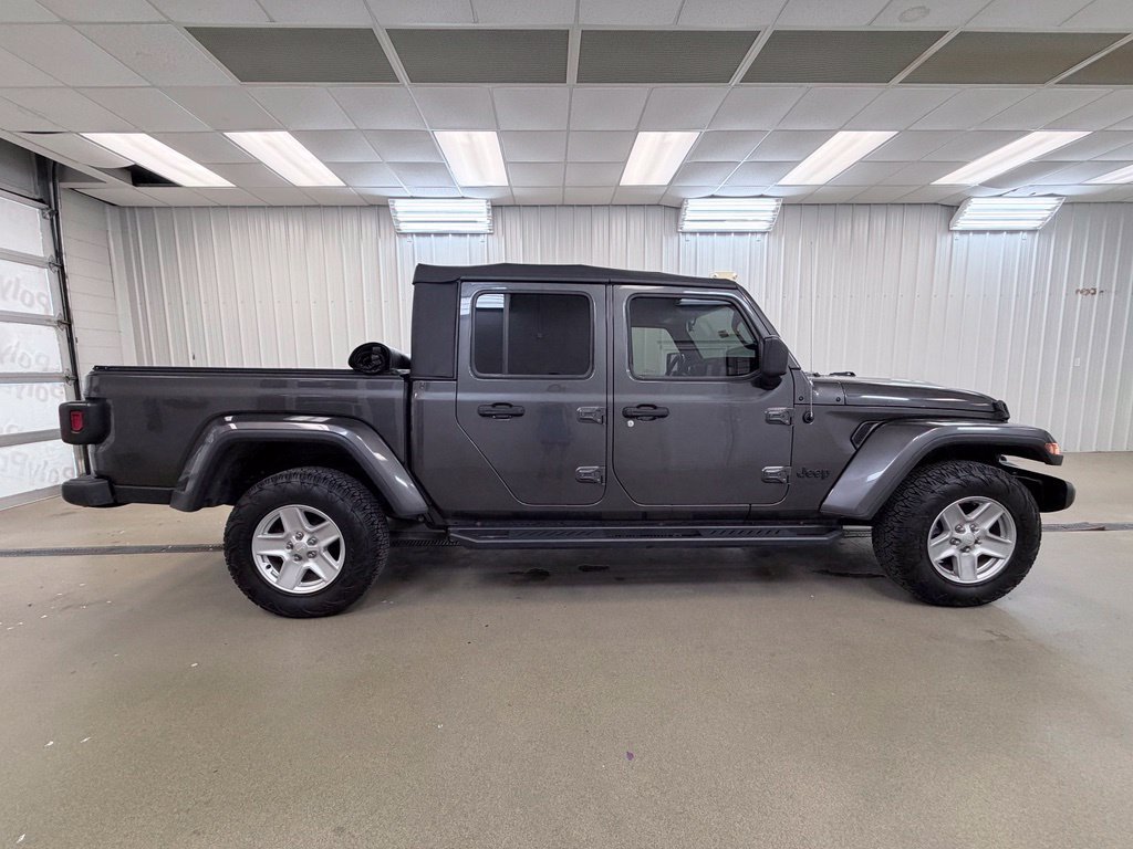 Used 2021 Jeep Gladiator Sport AWD/4WD image 5