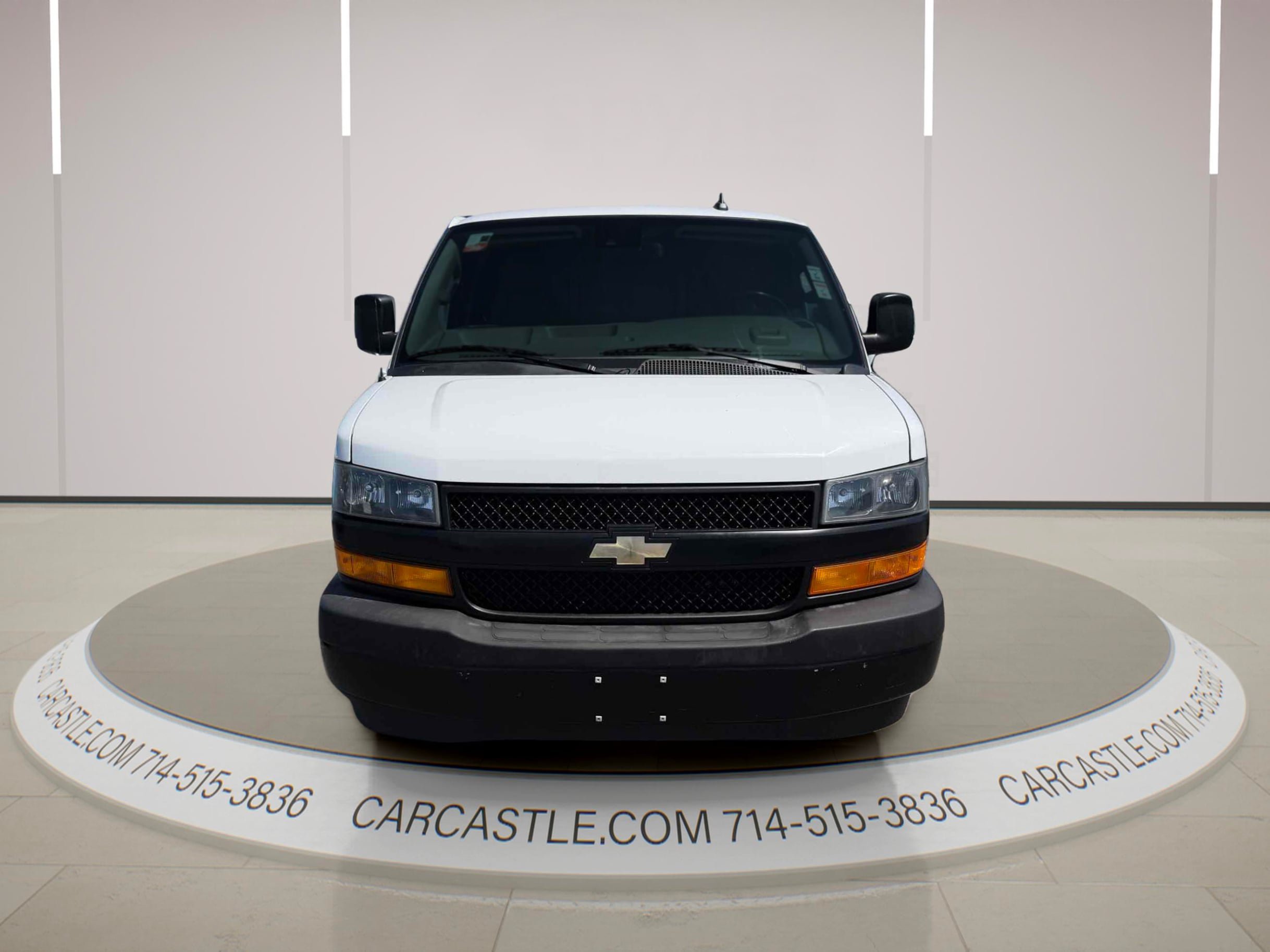 Used 2019 Chevrolet Express 3500 Extended w/ Driver Convenience Package RWD image 9