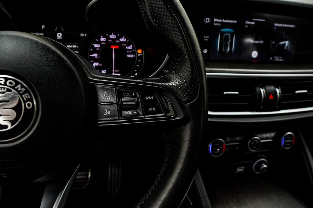 Used 2022 Alfa Romeo Stelvio Ti image 30