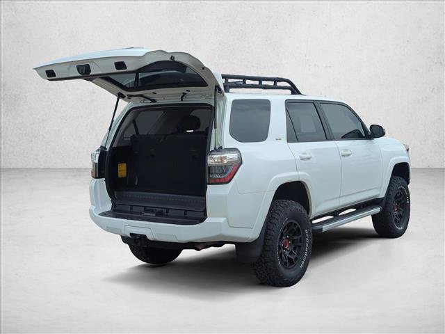 Used 2022 Toyota 4Runner SR5 Premium w/ Moonroof Package AWD/4WD image 4