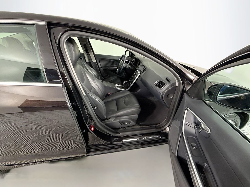 Used 2013 Volvo S60 T5 FWD image 27