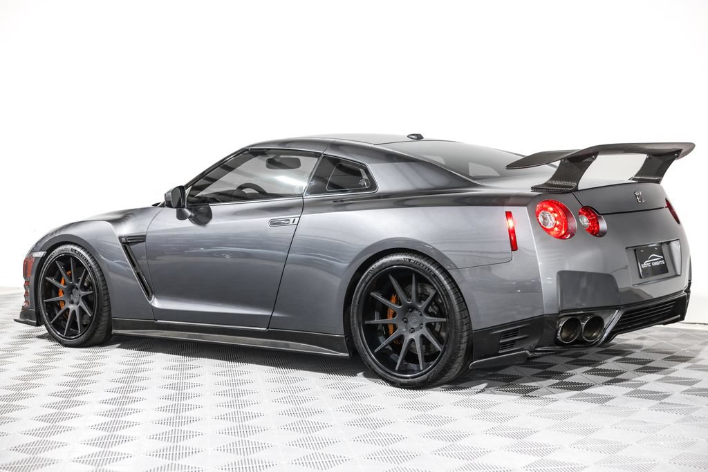 Used 2013 Nissan GT-R Premium AWD/4WD image 17