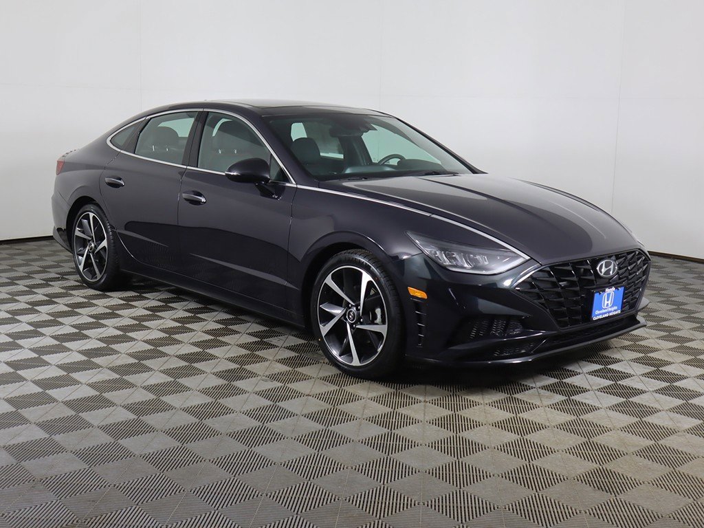 Used 2023 Hyundai Sonata SEL Plus w/ Cargo Package image 2