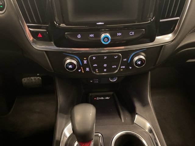 Used 2023 Chevrolet Traverse RS AWD/4WD image 15