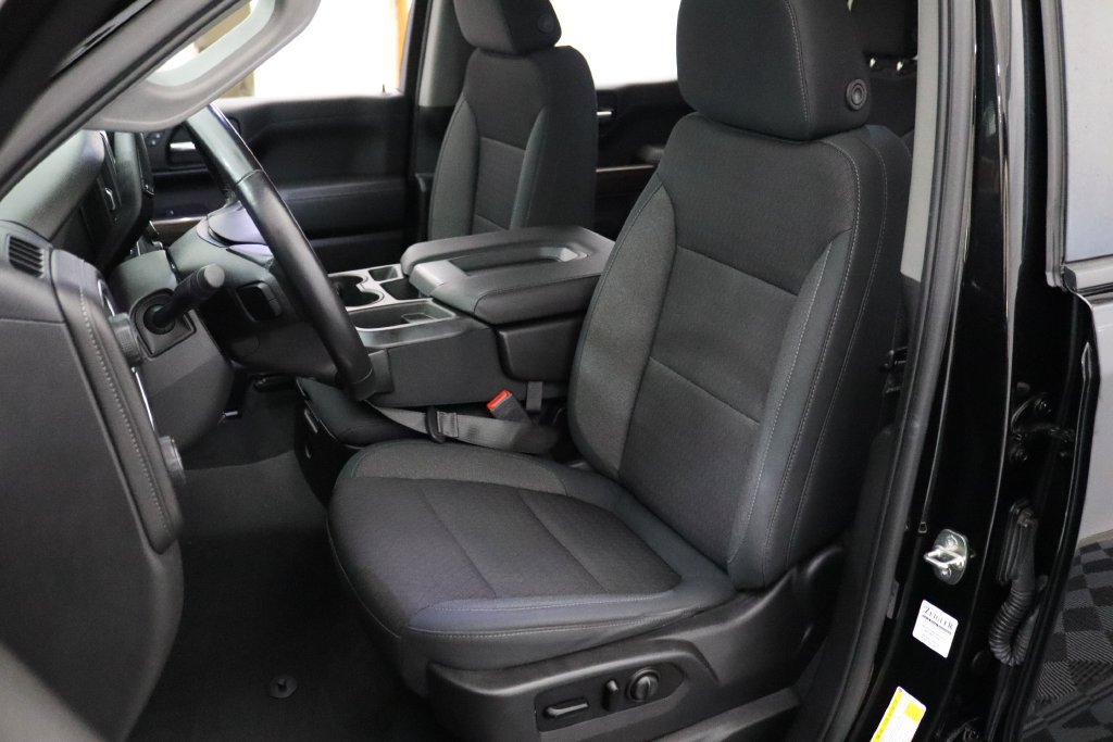 Used 2020 Chevrolet Silverado 1500 RST w/ All-Star Edition AWD/4WD image 2