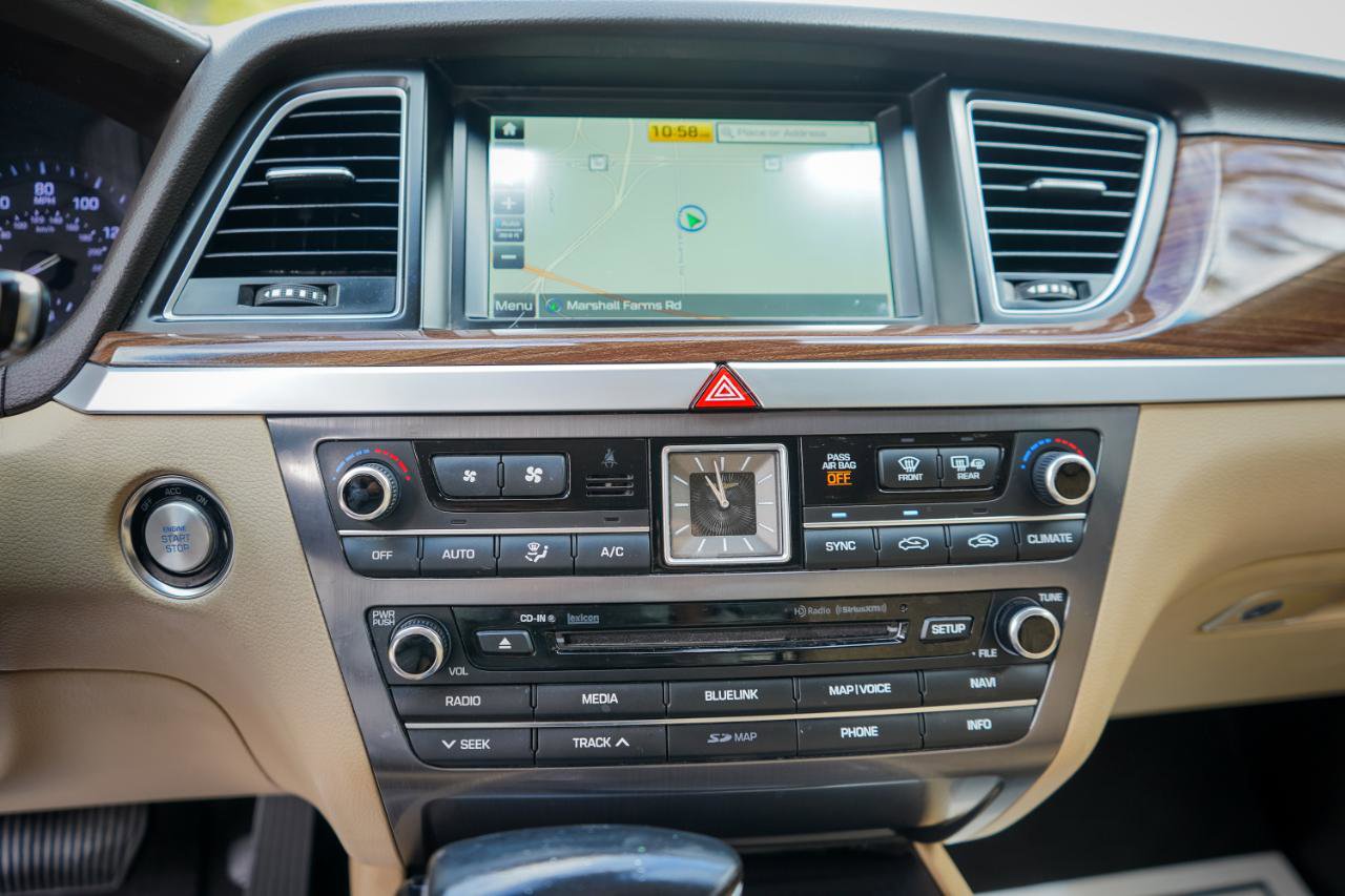 Used 2018 Genesis G80 3.8 w/ Option Group 02 RWD image 12