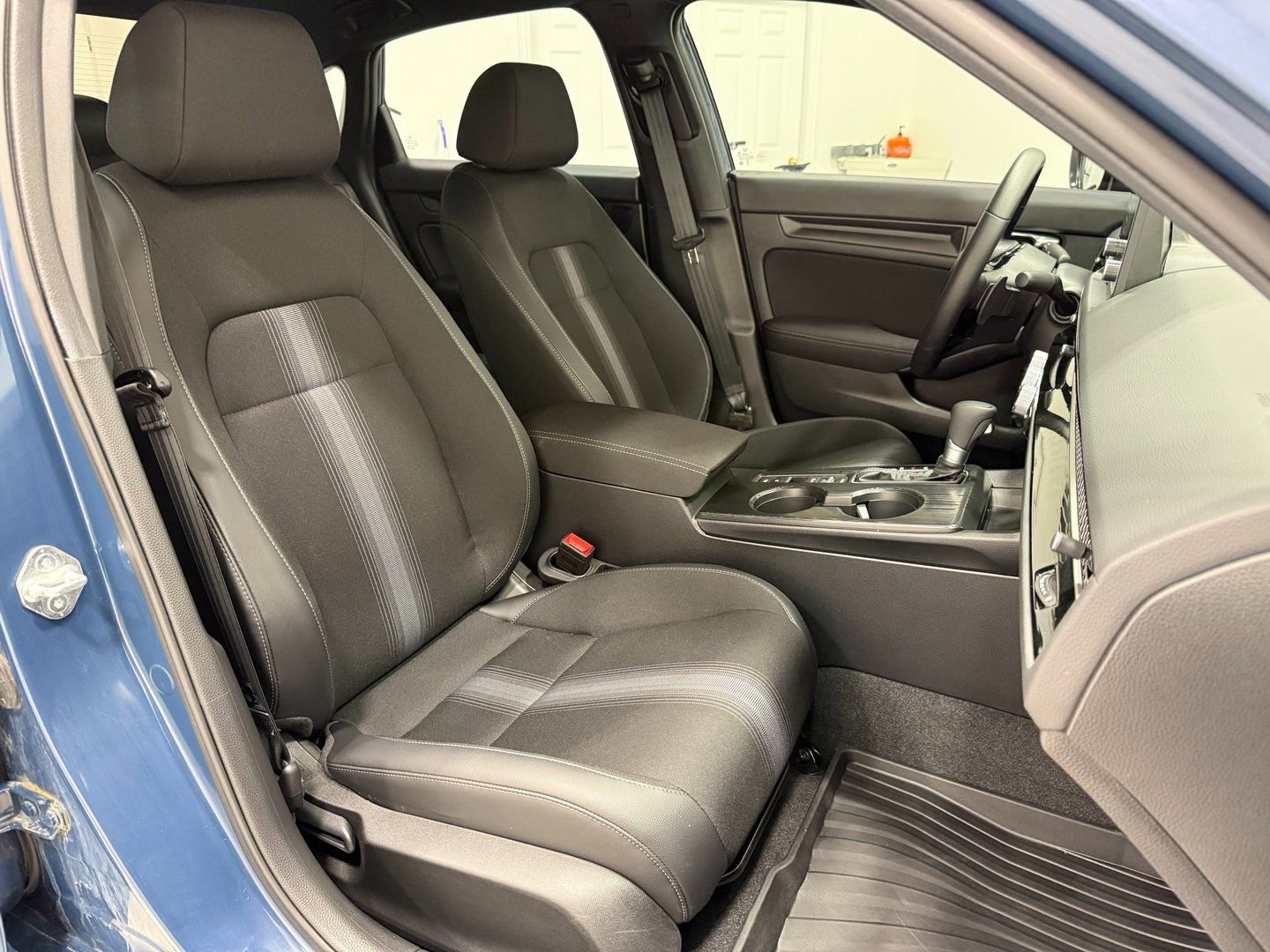 Used 2025 Honda Civic Sport image 27