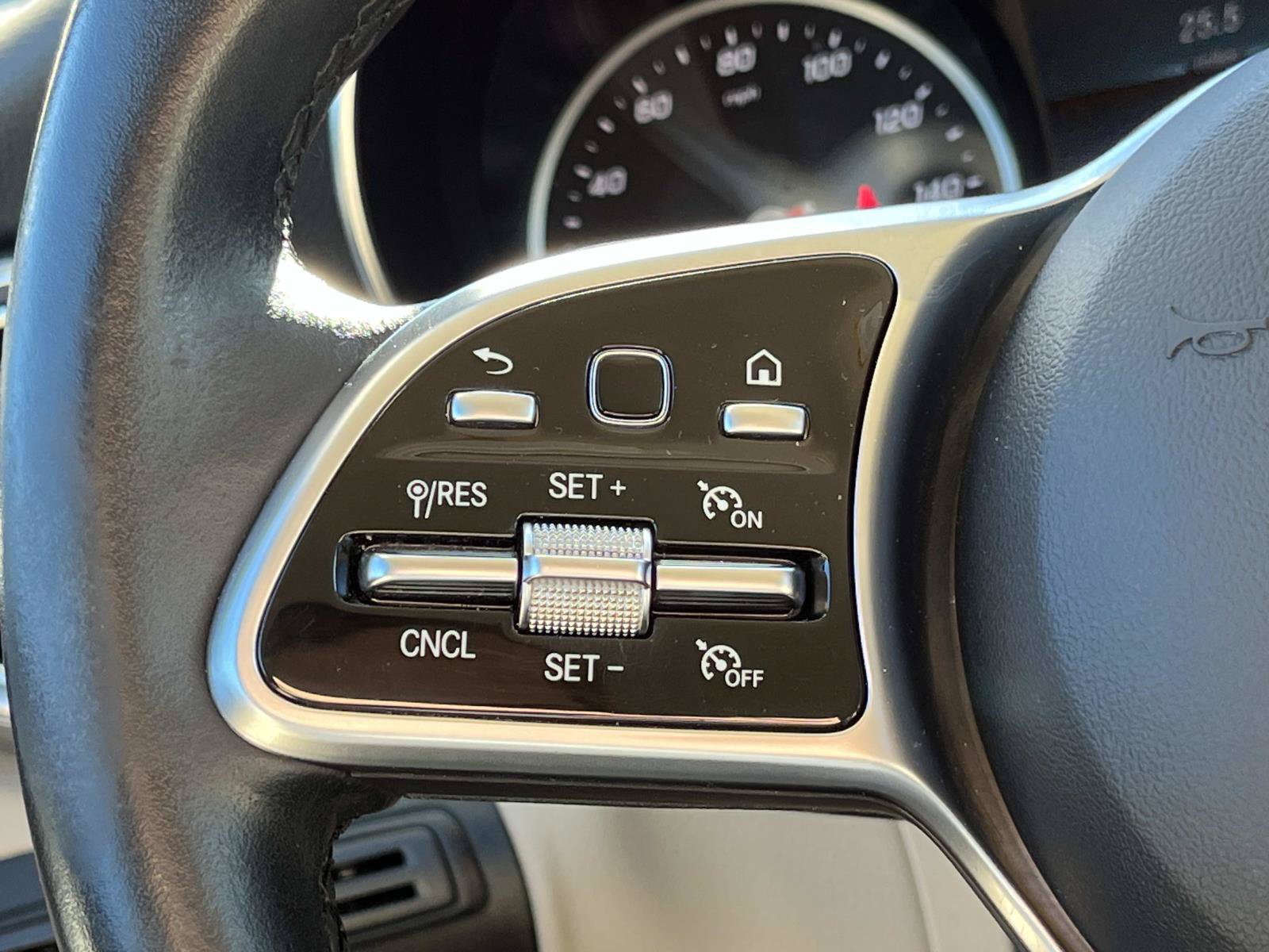 Certified 2022 Mercedes-Benz GLC 300 image 39