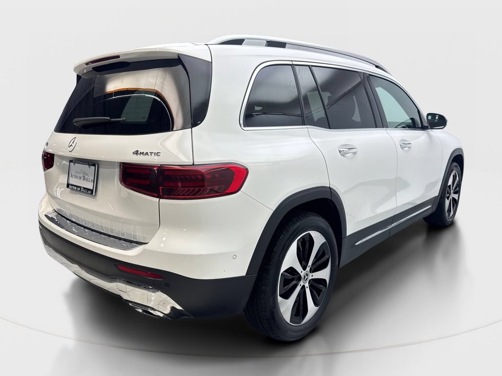Used 2025 Mercedes-Benz GLB 250 4MATIC image 6