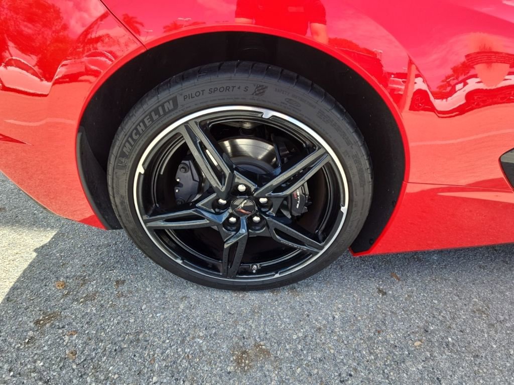 Used 2023 Chevrolet Corvette Stingray Convertible w/ Z51 Performance Package image 11