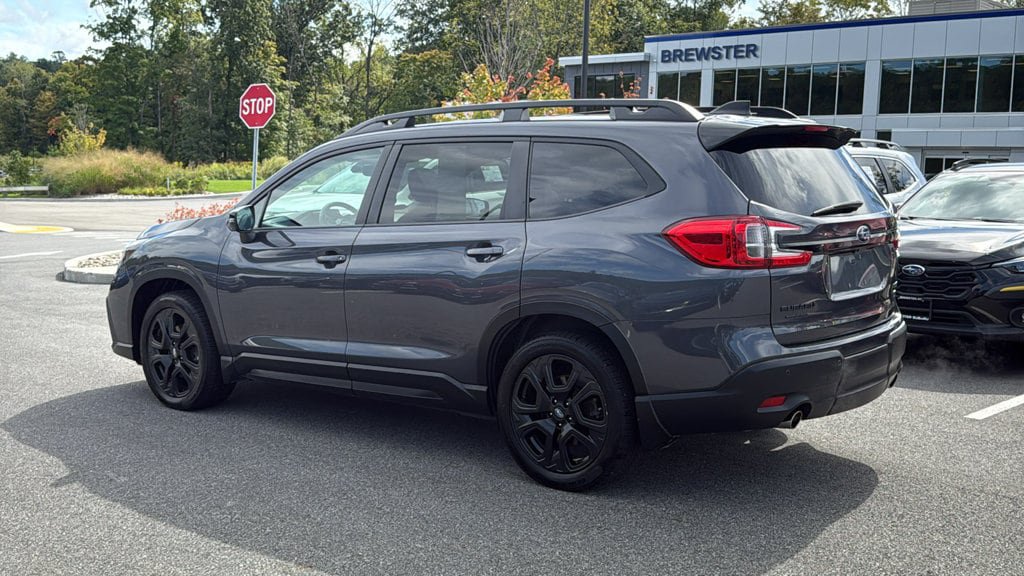 Used 2023 Subaru Ascent Onyx Edition AWD/4WD image 6