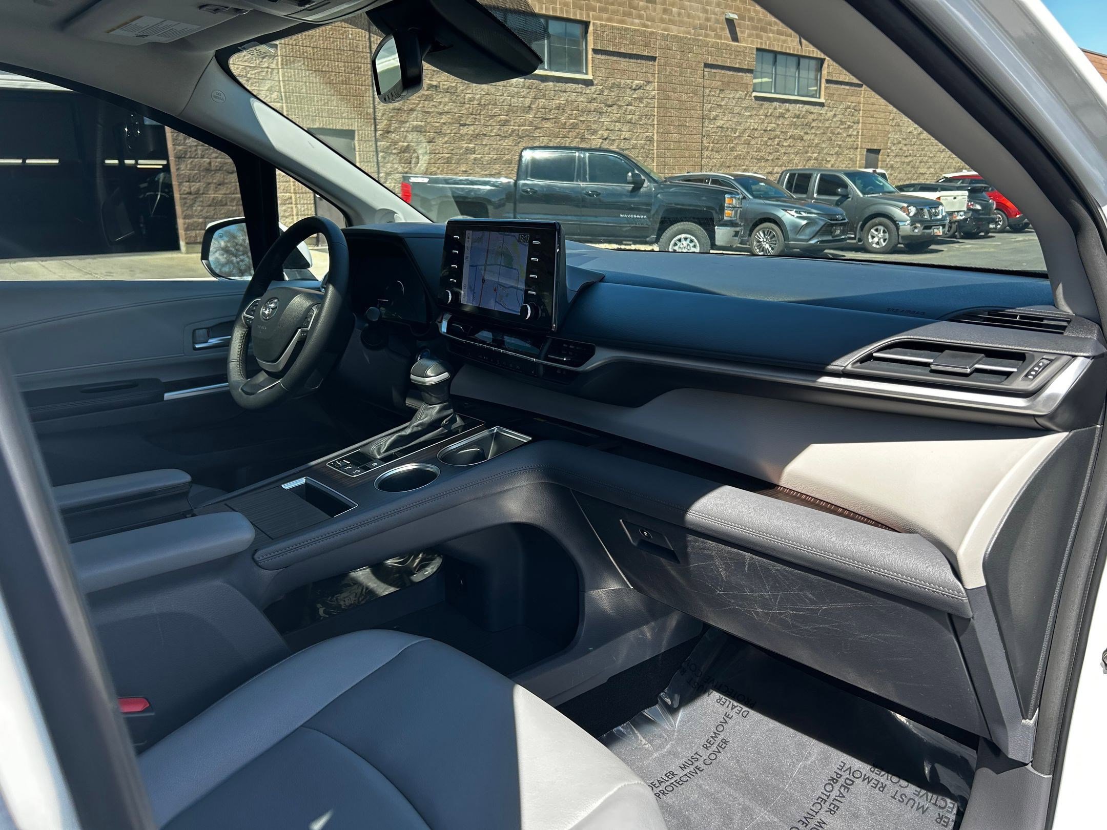 Certified 2023 Toyota Sienna XLE w/ XLE Plus Package image 30