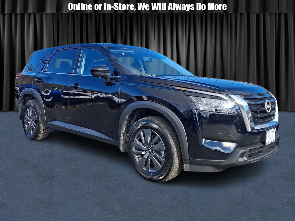 Certified 2025 Nissan Pathfinder S image 1