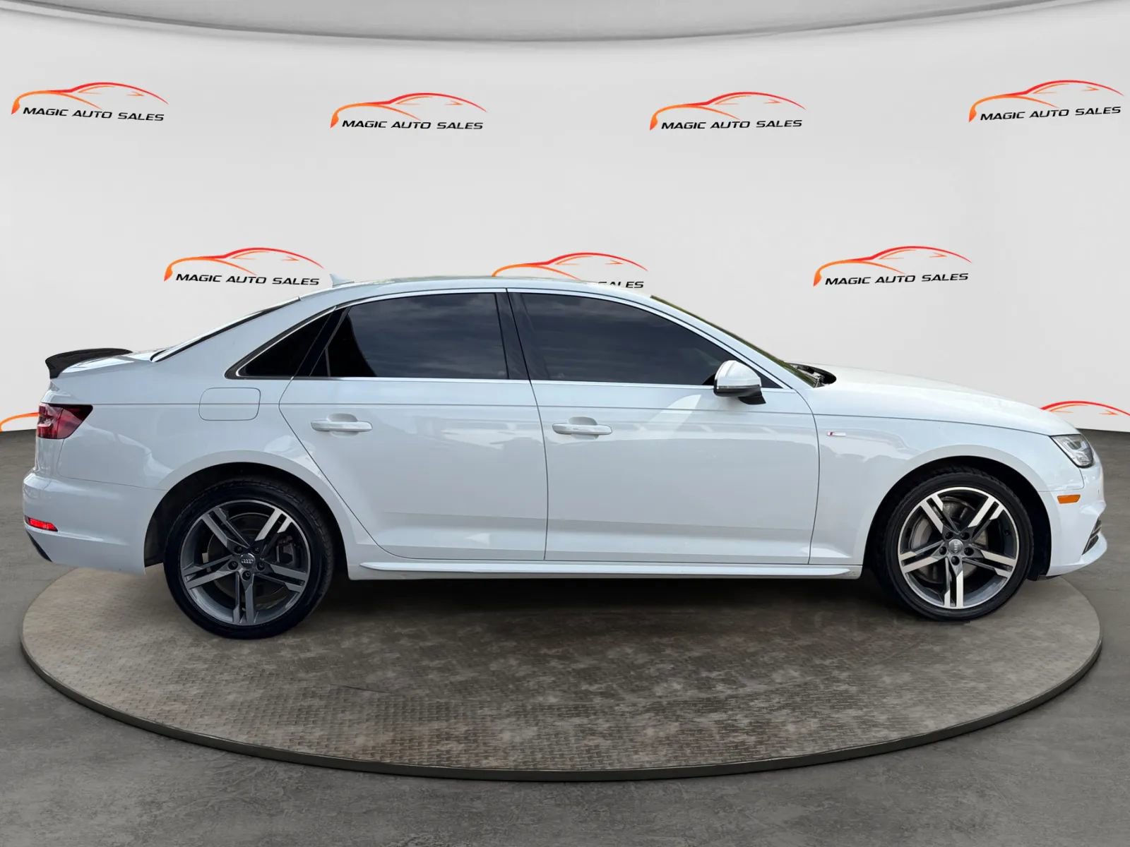 Used 2018 Audi A4 2.0T Premium Plus w/ Premium Plus Package AWD/4WD image 6
