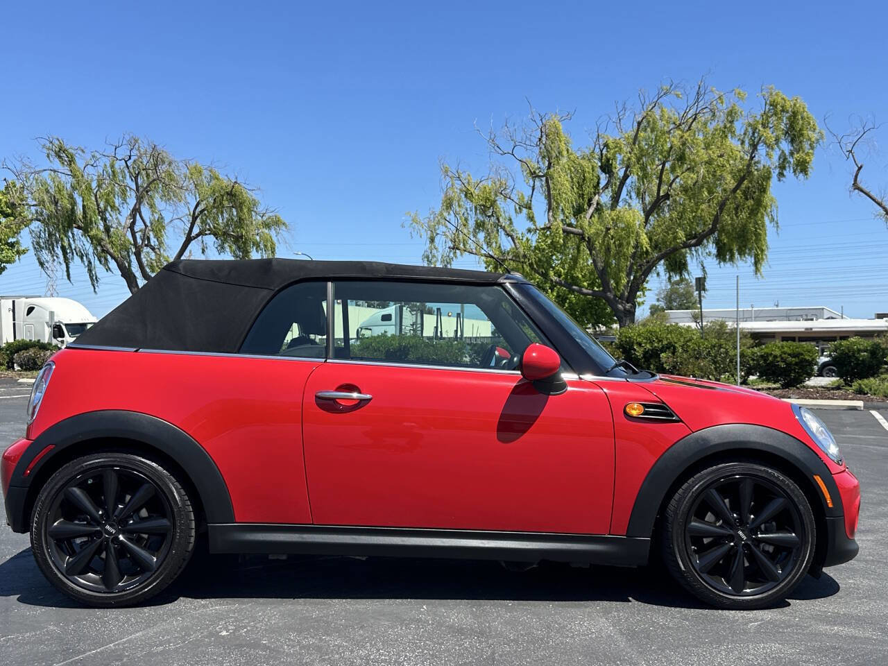 Used 2012 MINI Cooper Convertible FWD image 4