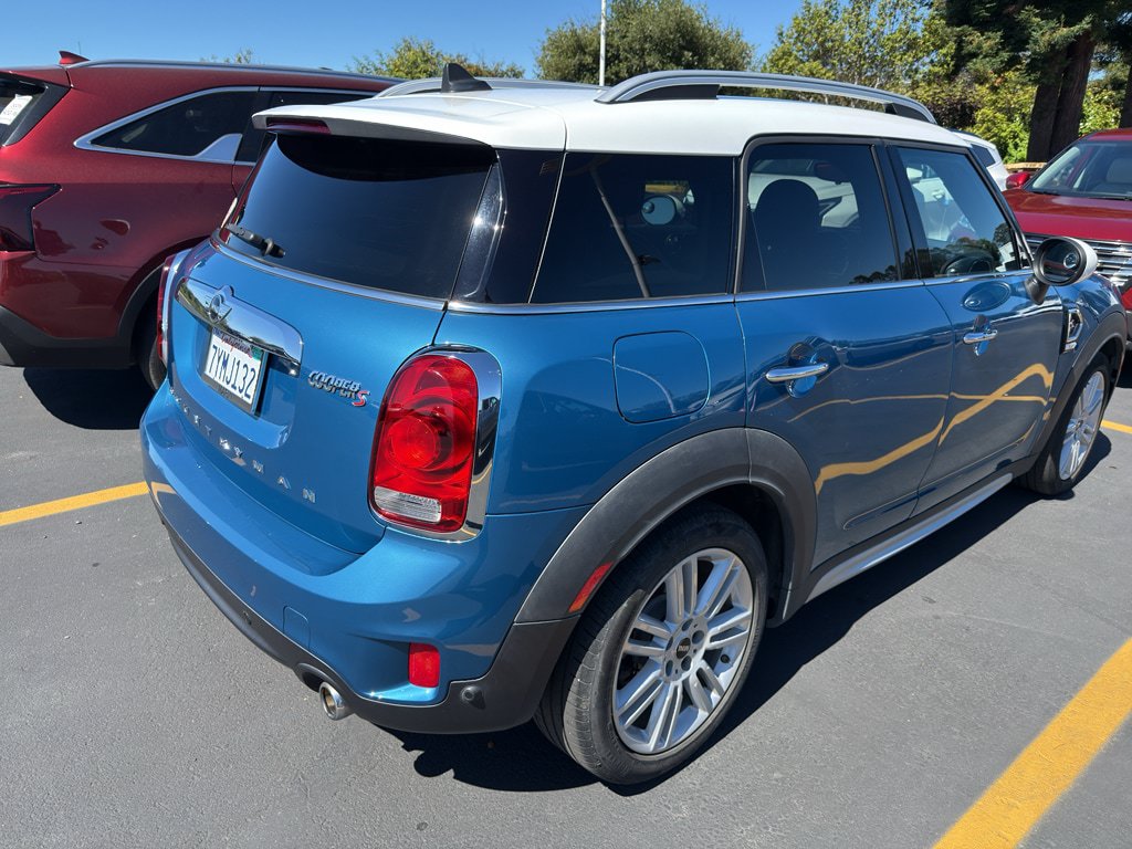 Used 2017 MINI Cooper Countryman S FWD image 4