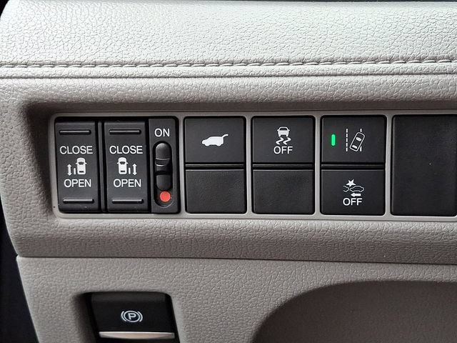 Used 2018 Honda Odyssey EX-L image 24
