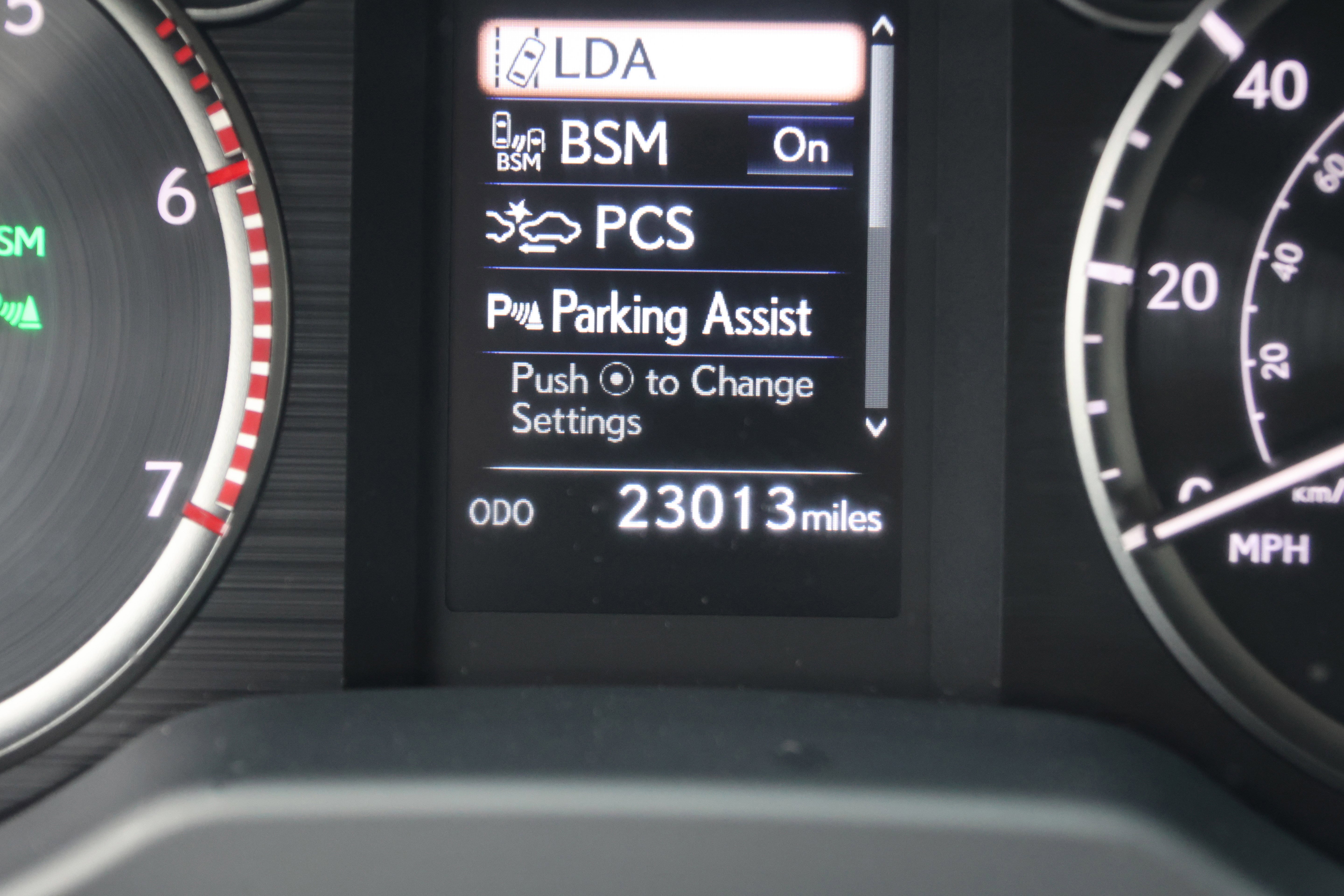 Used 2023 Lexus GX 460 Premium AWD/4WD image 21