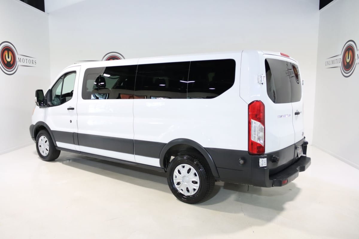 Used 2016 Ford Transit 350 XLT RWD image 3