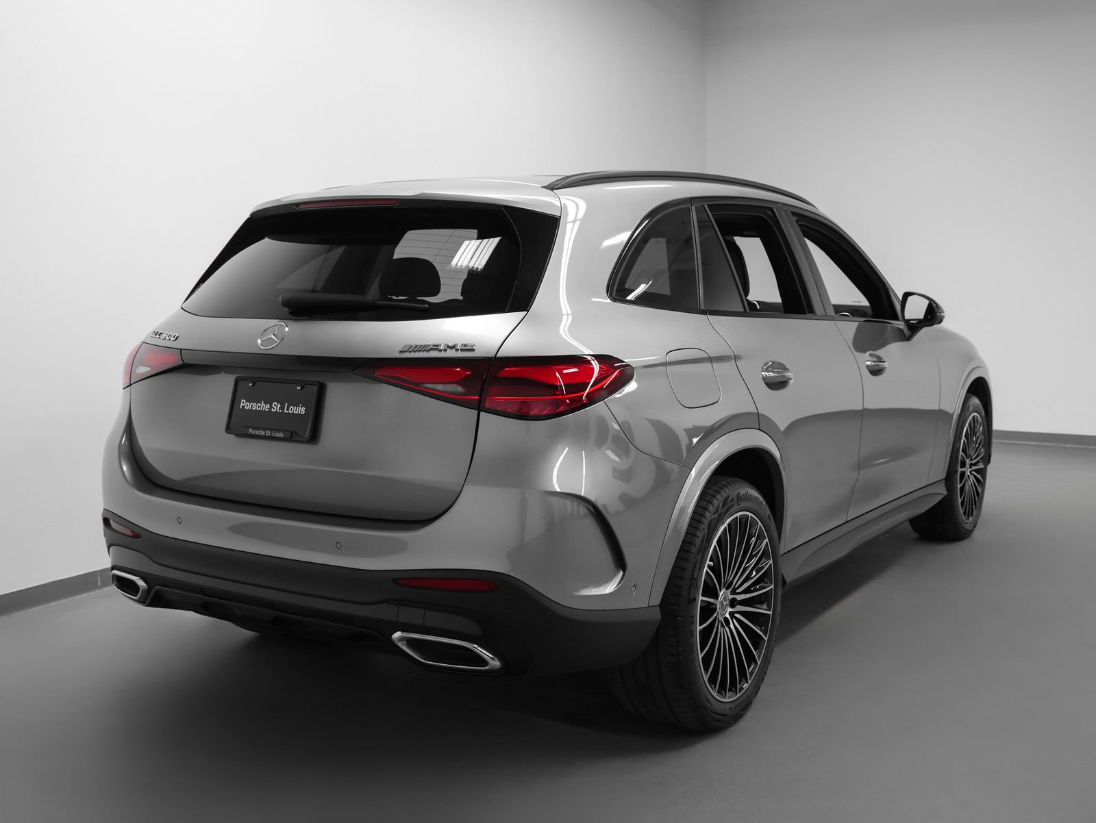 Used 2024 Mercedes-Benz GLC 300 image 12