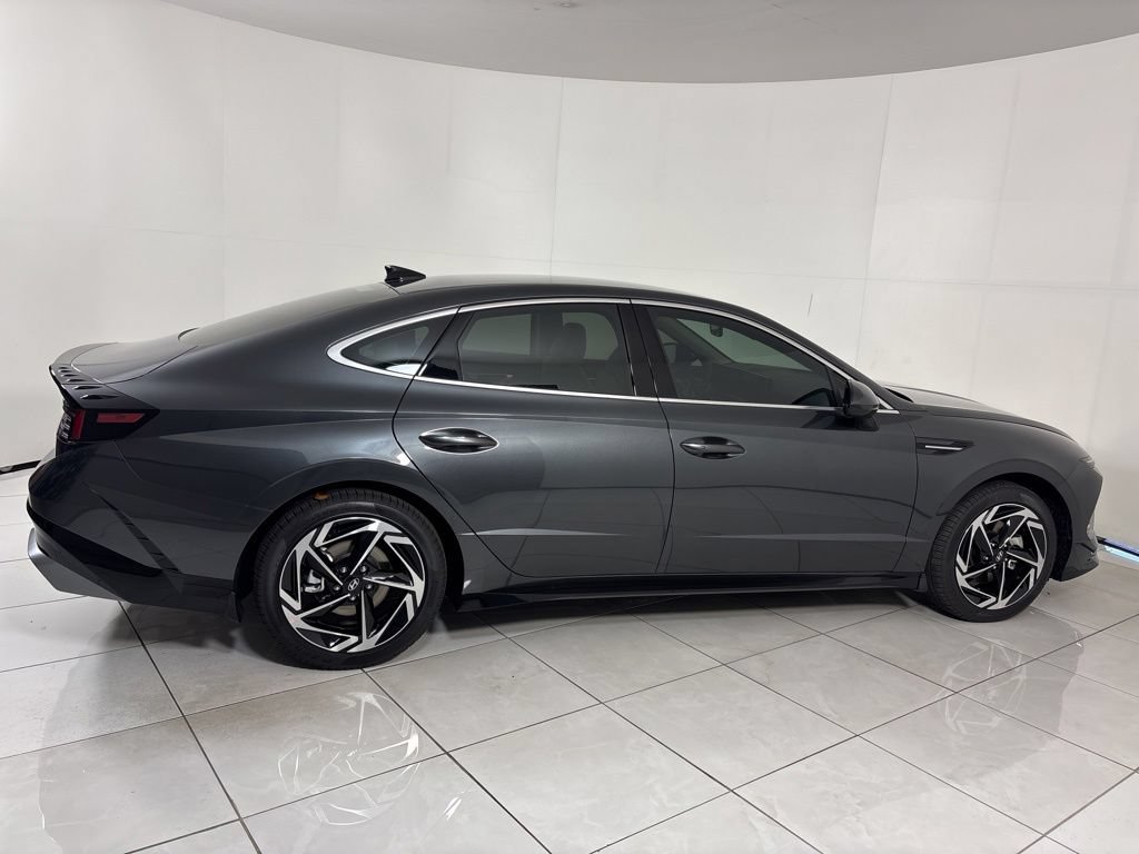 New 2026 Hyundai Sonata SEL FWD image 6