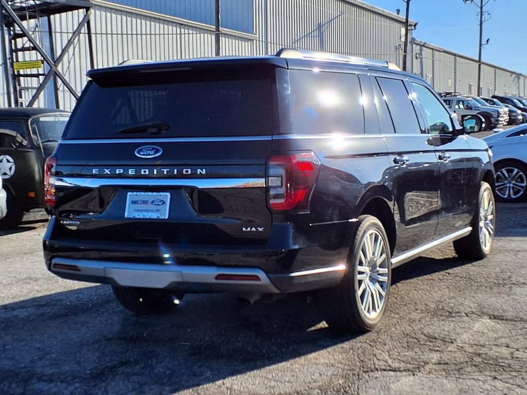 Used 2024 Ford Expedition Max Limited AWD/4WD image 3