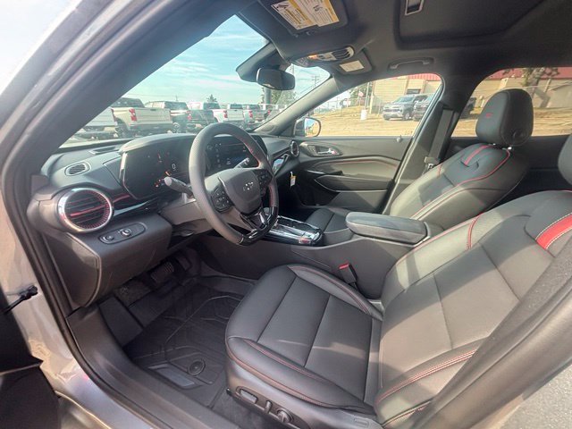 New 2026 Chevrolet Trax RS w/ Sunroof Package FWD image 11