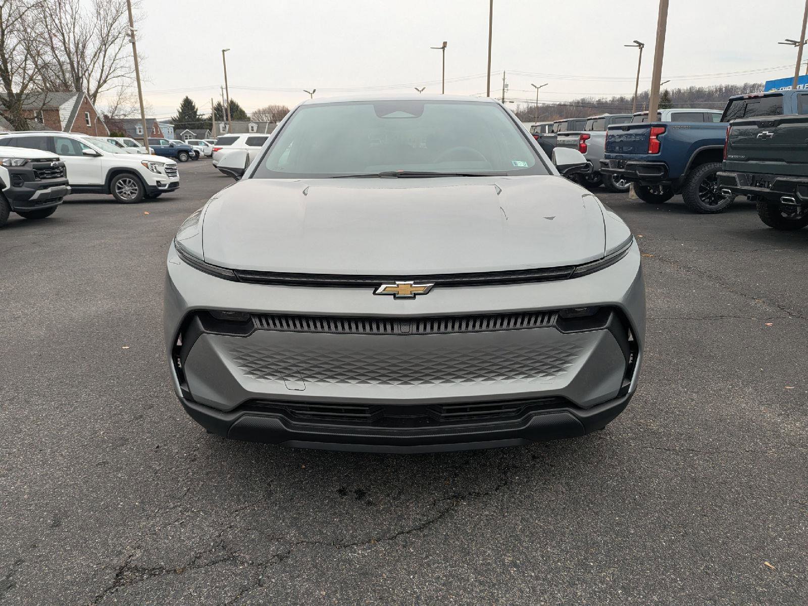 New 2026 Chevrolet Equinox EV LT image 2