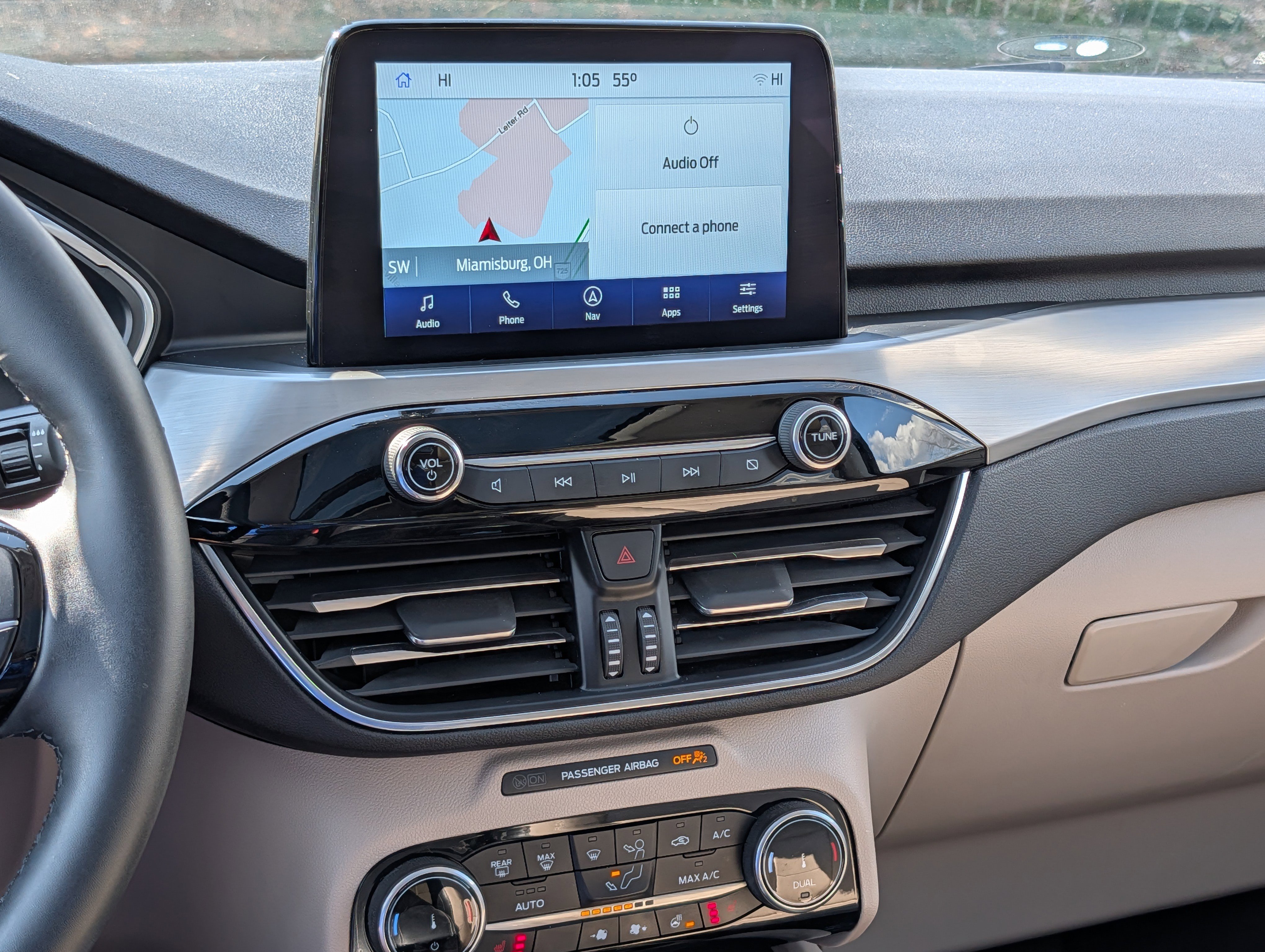 Used 2022 Ford Escape Titanium w/ Class II Trailer Tow Package image 18