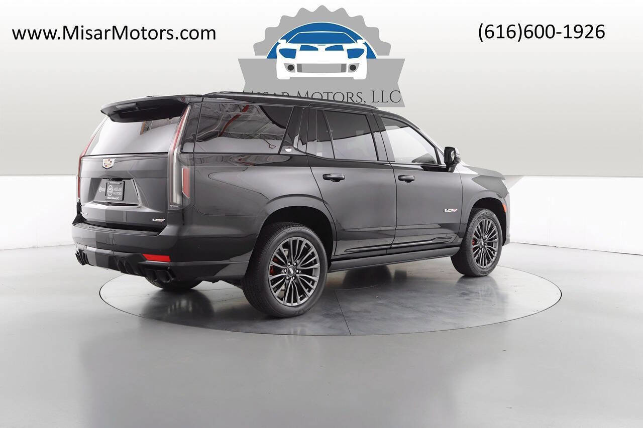 Used 2023 Cadillac Escalade V image 3