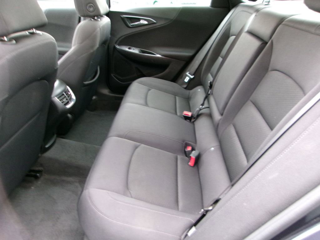 Used 2023 Chevrolet Malibu LT image 13