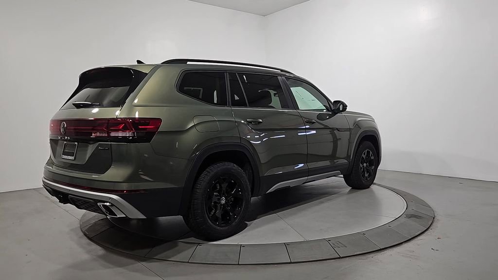 New 2026 Volkswagen Atlas Peak Edition image 5
