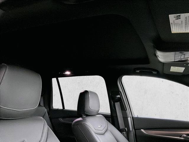 Certified 2025 Cadillac XT6 Luxury FWD image 17