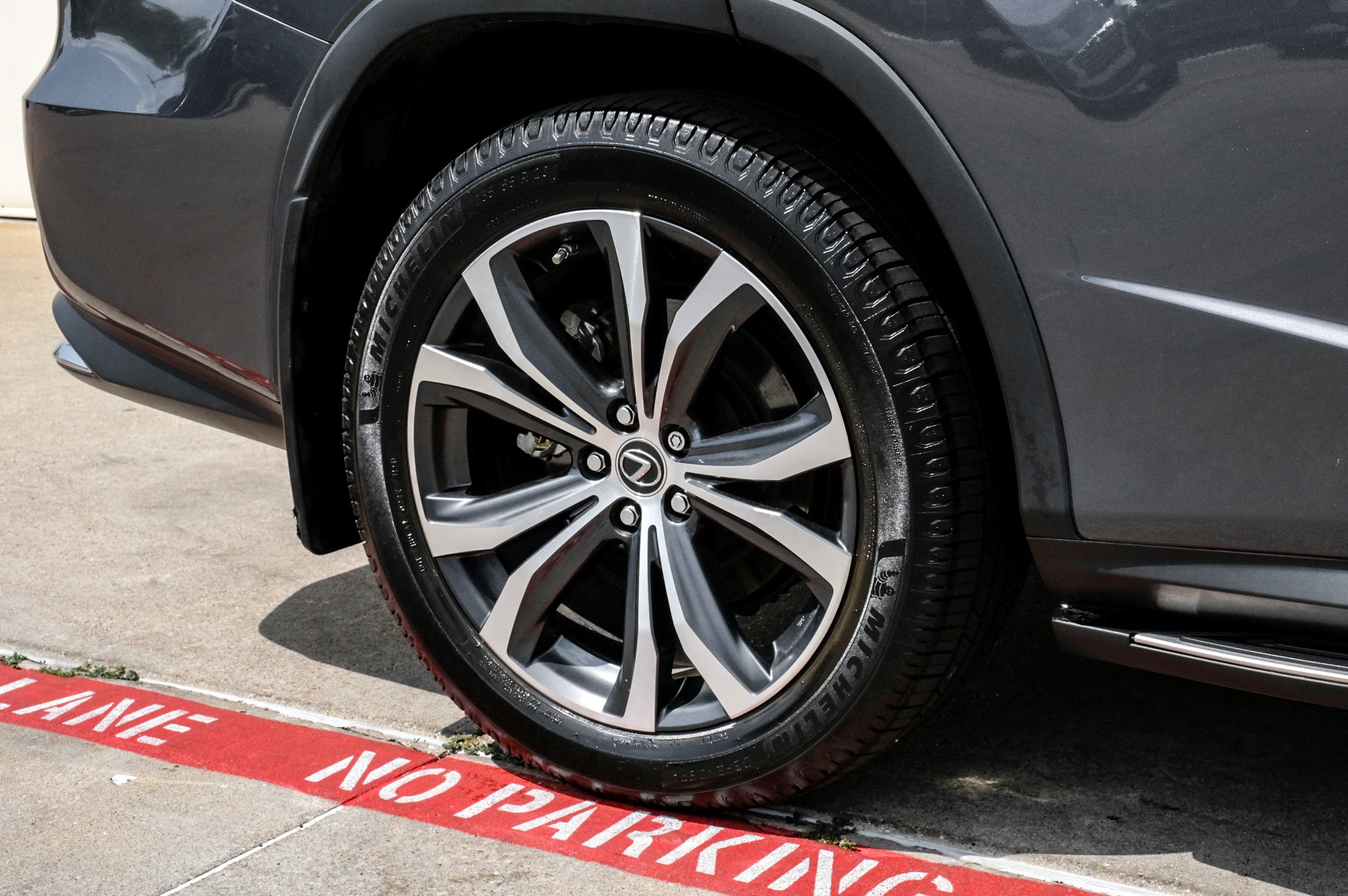 Used 2022 Lexus RX 350L FWD w/ Premium Package image 53