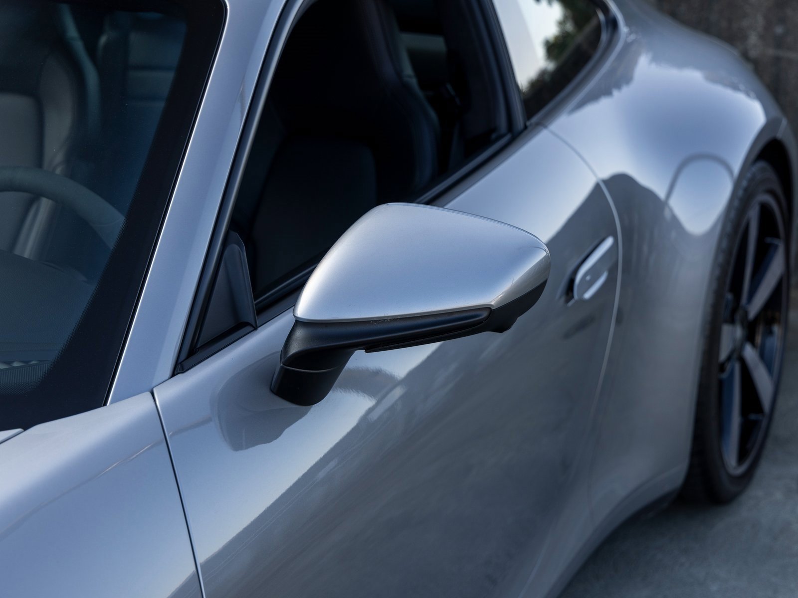 Certified 2025 Porsche 911 Carrera image 17