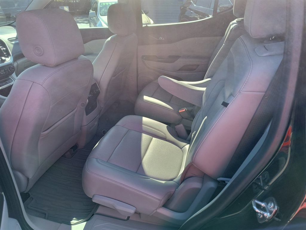 Used 2021 GMC Acadia SLT w/ Preferred Package image 31