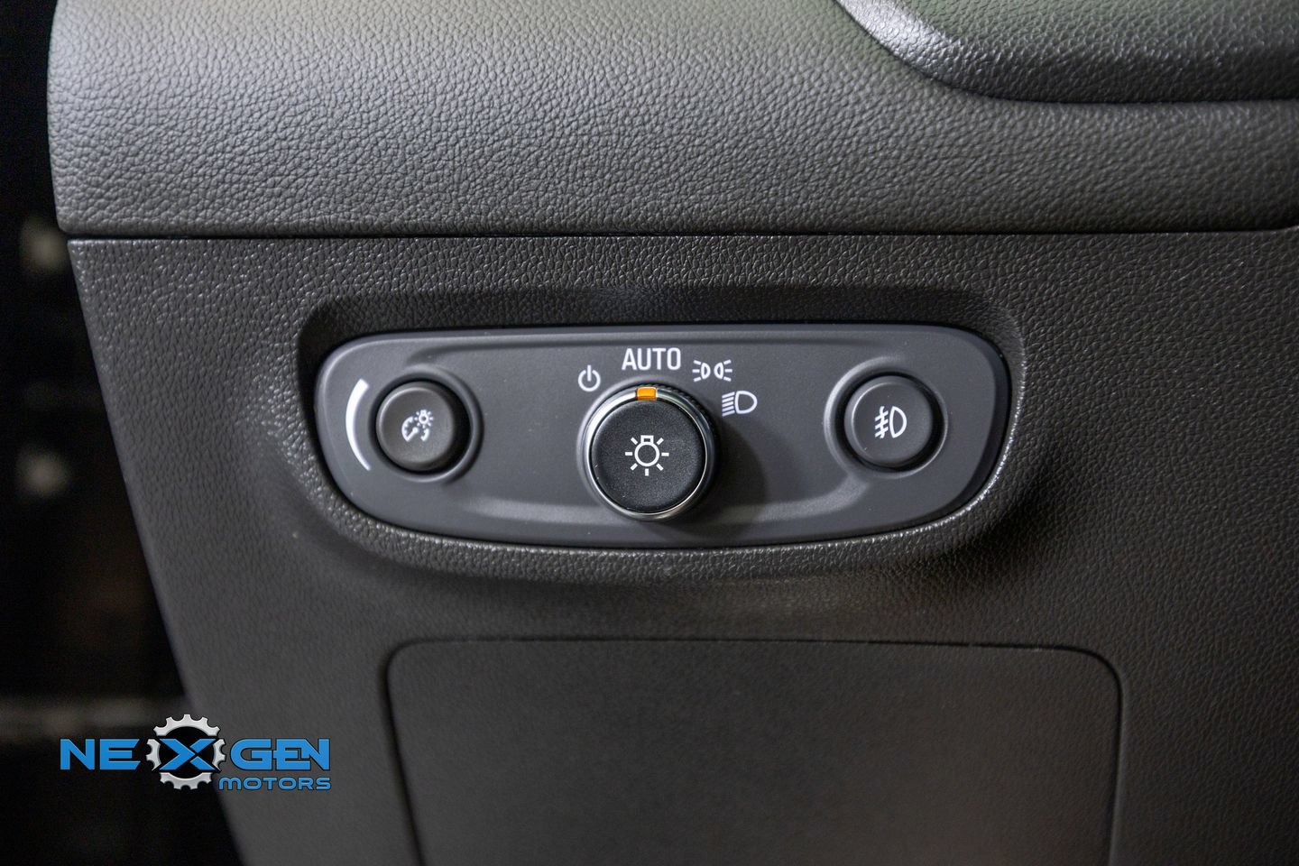 Used 2022 Buick Encore GX Preferred w/ Cold Weather Comfort Package AWD/4WD image 13