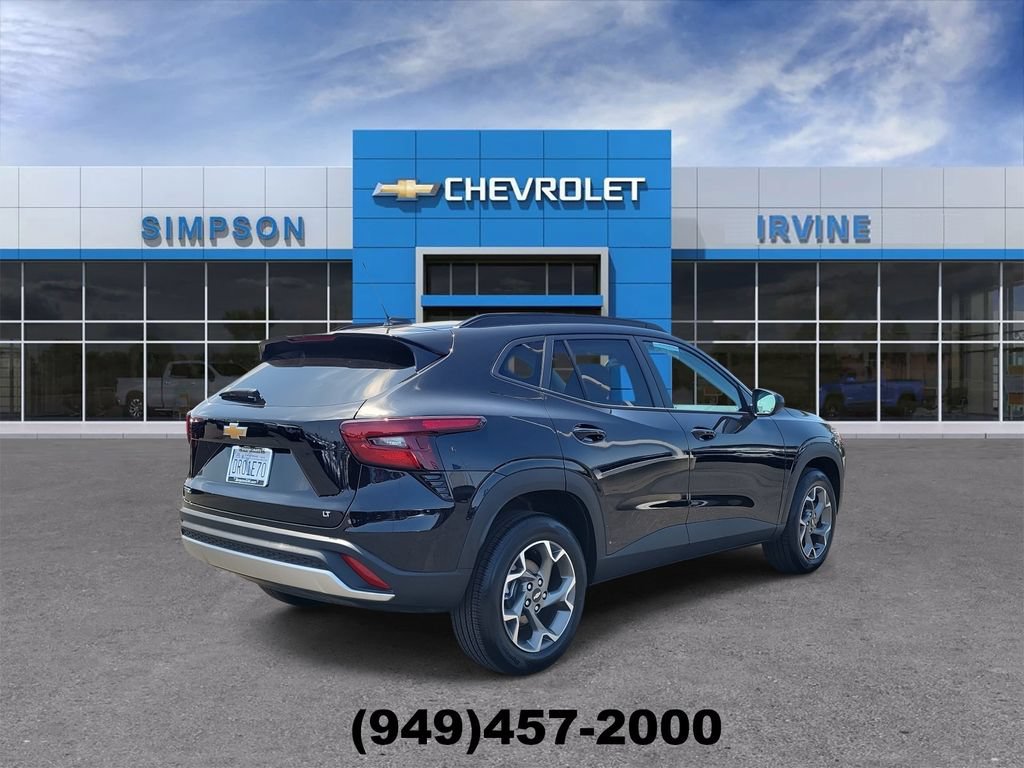 Used 2026 Chevrolet Trax LT FWD image 8