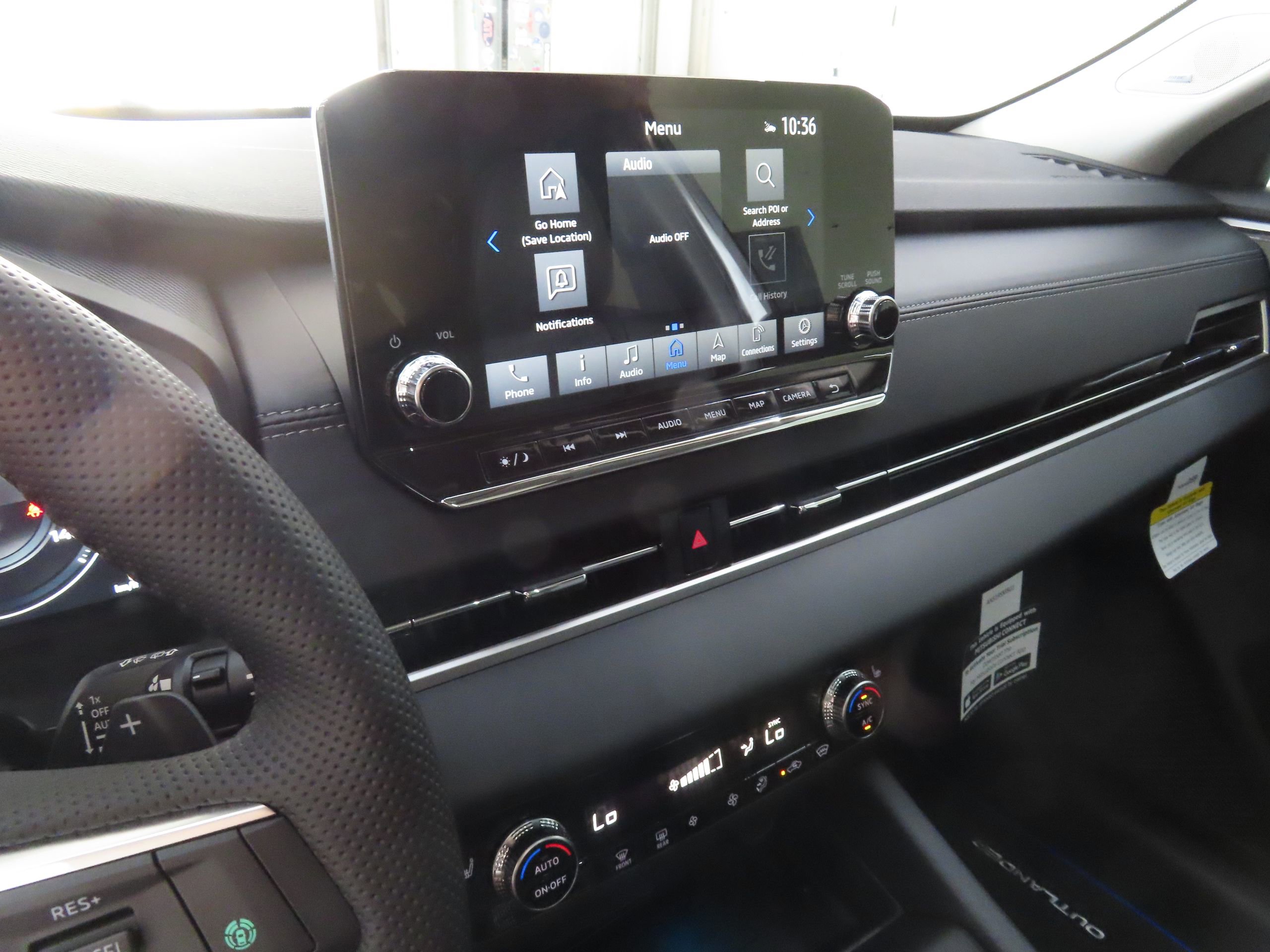 New 2025 Mitsubishi Outlander SE image 15