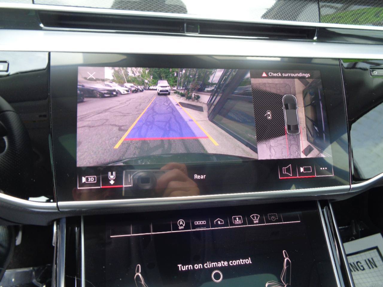 Used 2022 Audi S8 AWD/4WD image 13