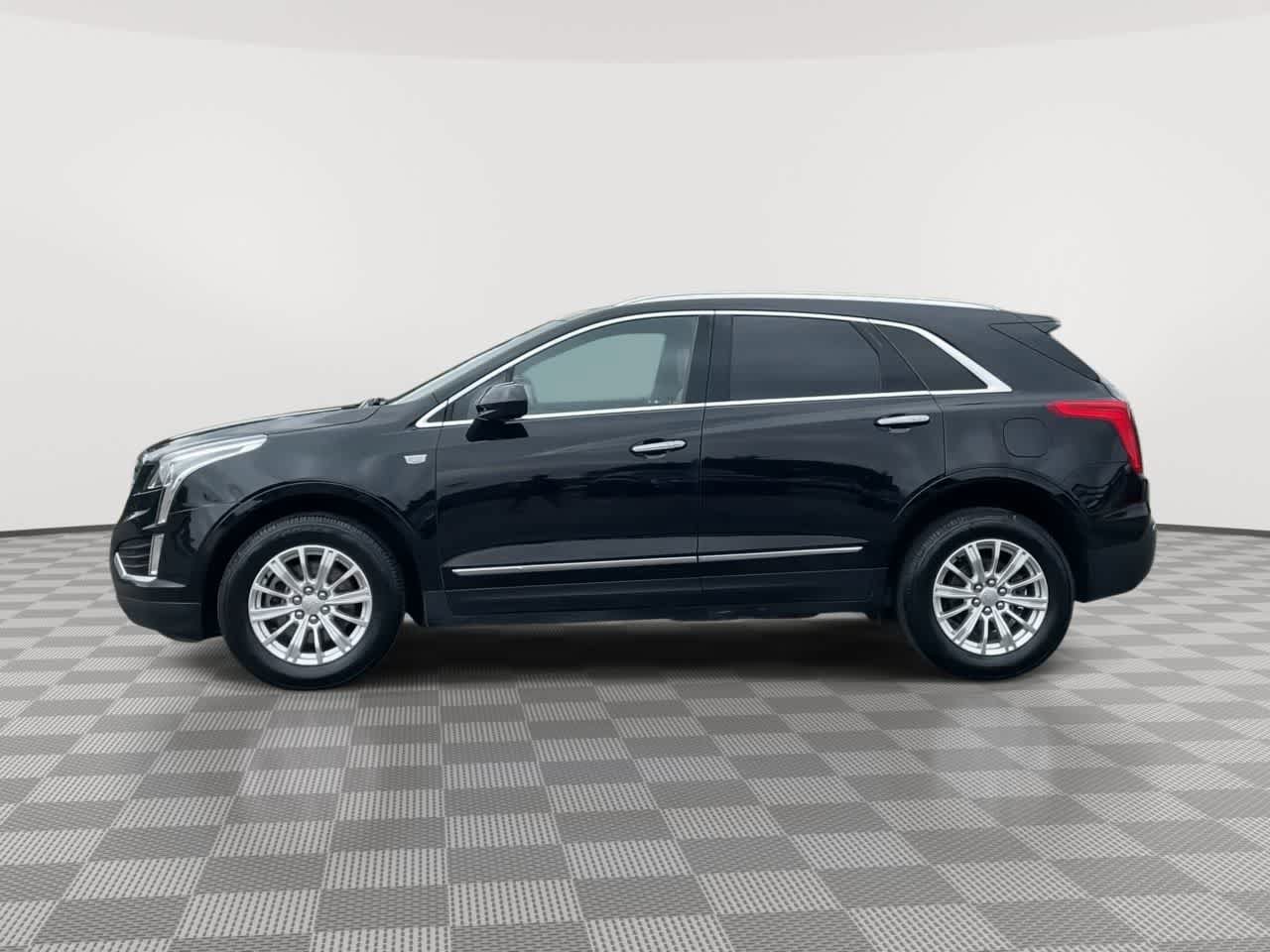 Used 2018 Cadillac XT5 FWD w/ LPO, Wheel Lock Package image 5