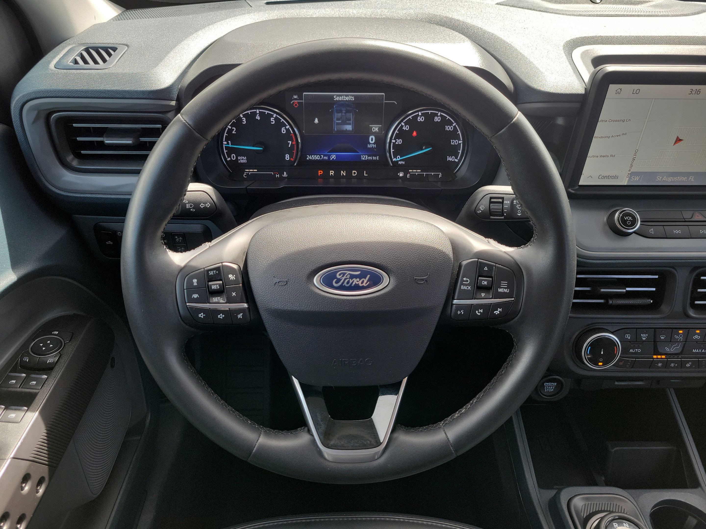 Used 2024 Ford Maverick Lariat w/ Black Appearance Package AWD/4WD image 12