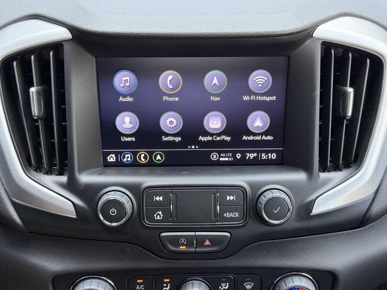 Used 2024 GMC Terrain SLT w/ Infotainment Package II AWD/4WD image 28