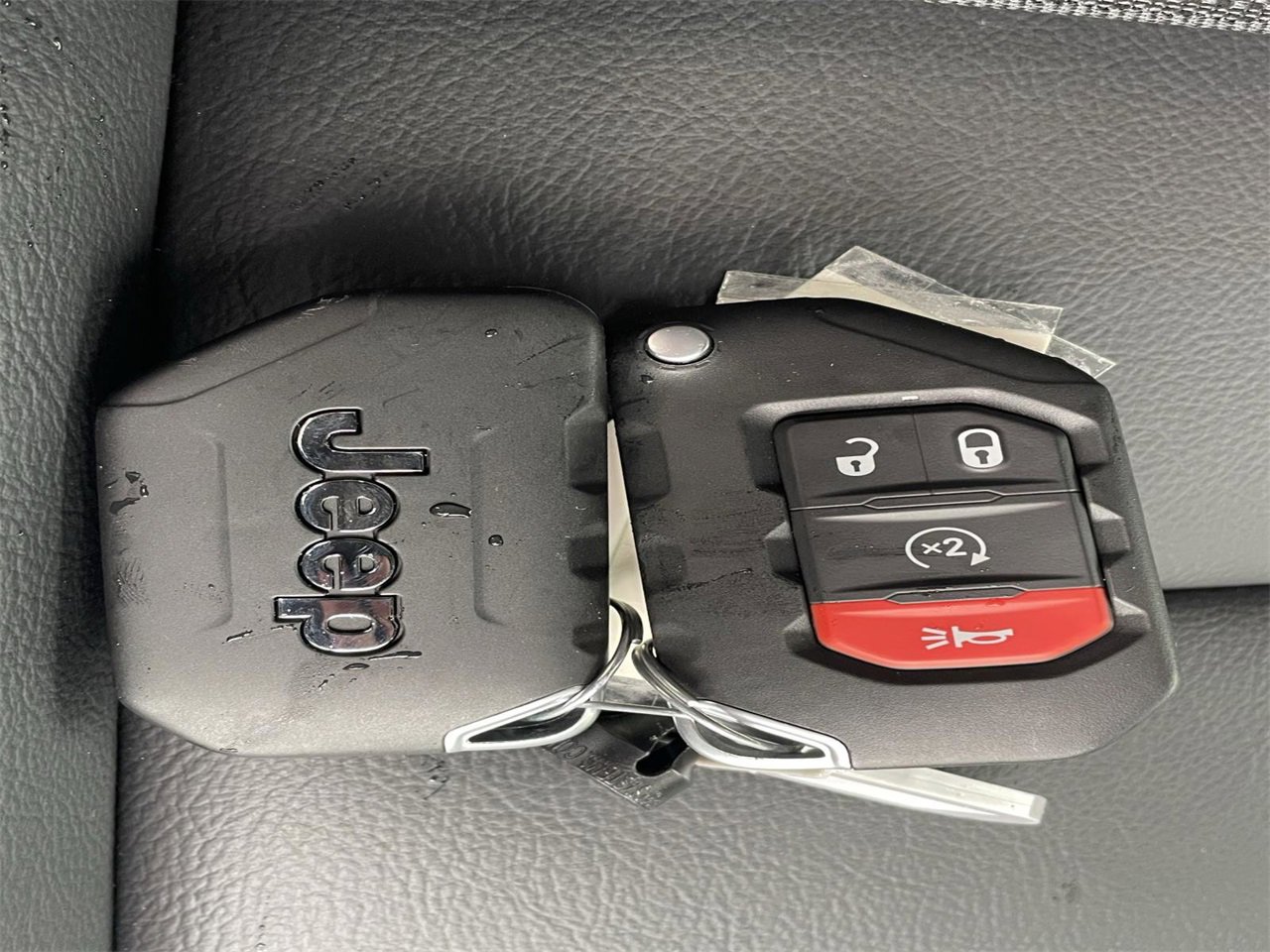 New 2025 Jeep Wrangler Sahara w/ Safety Group image 33