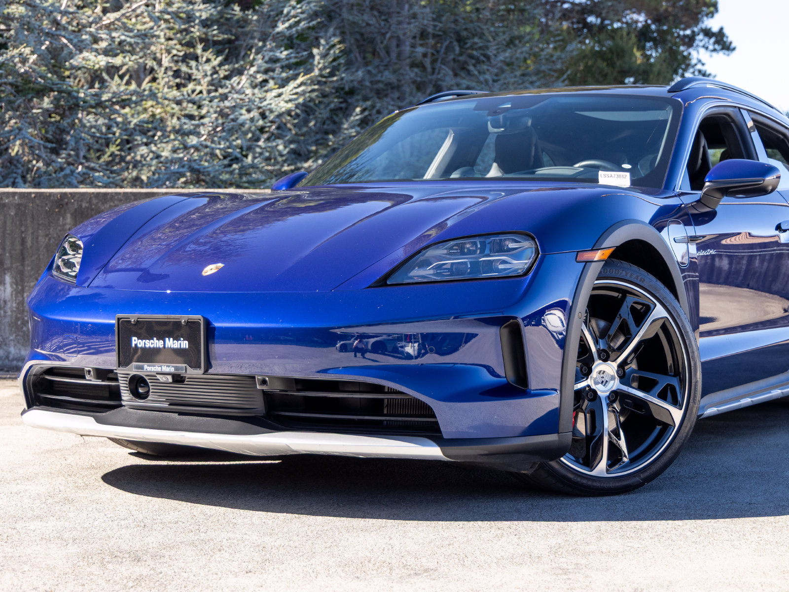 Certified 2025 Porsche Taycan 4S AWD/4WD image 7