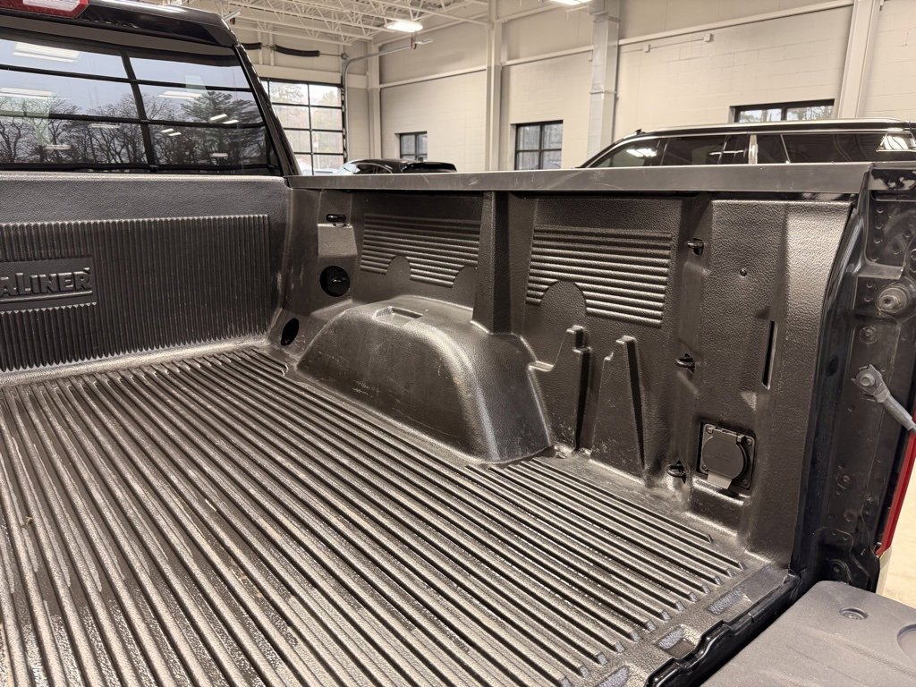 Used 2025 Chevrolet Silverado 1500 LT image 10